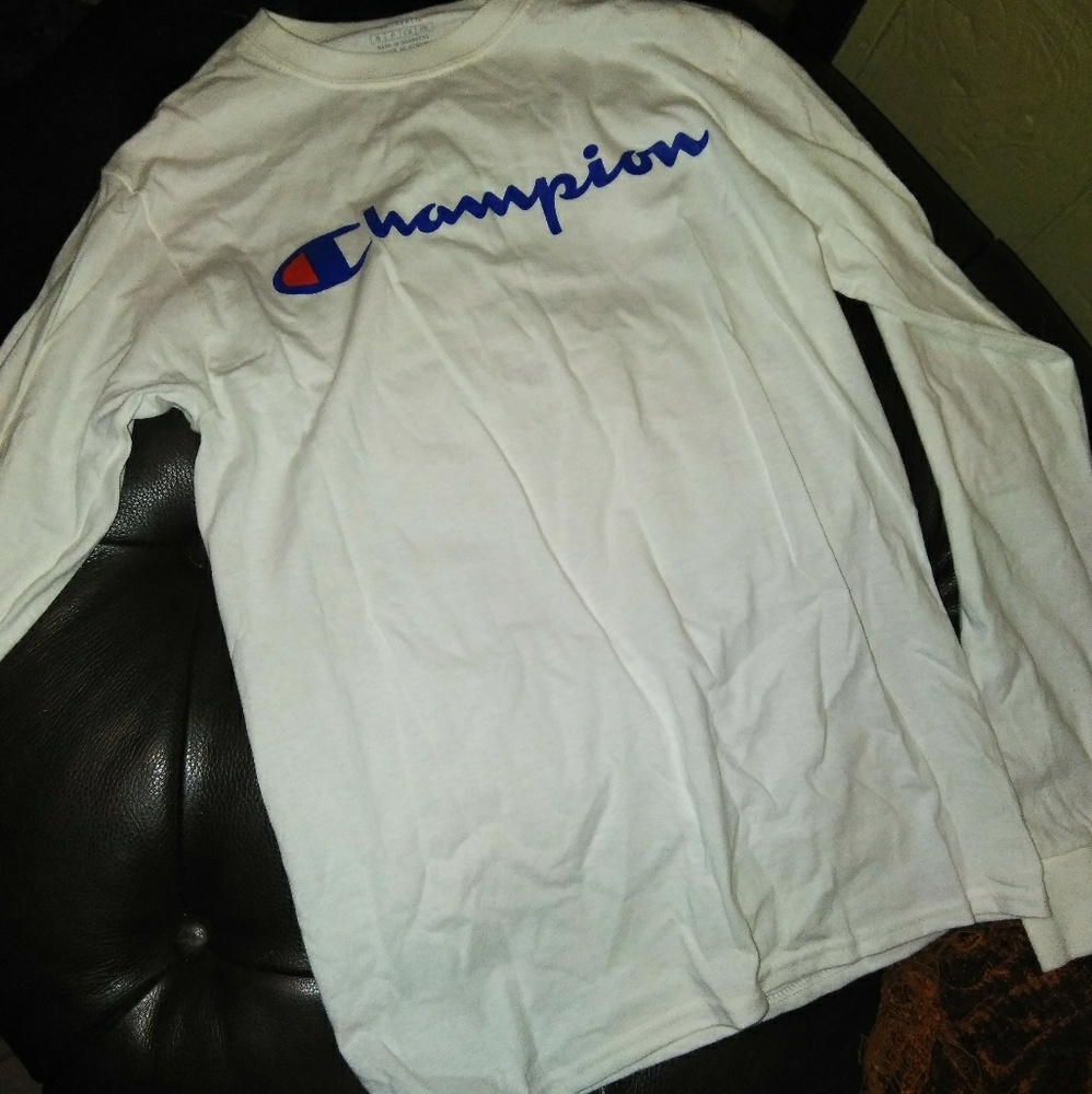 Champion long sleeve shirt